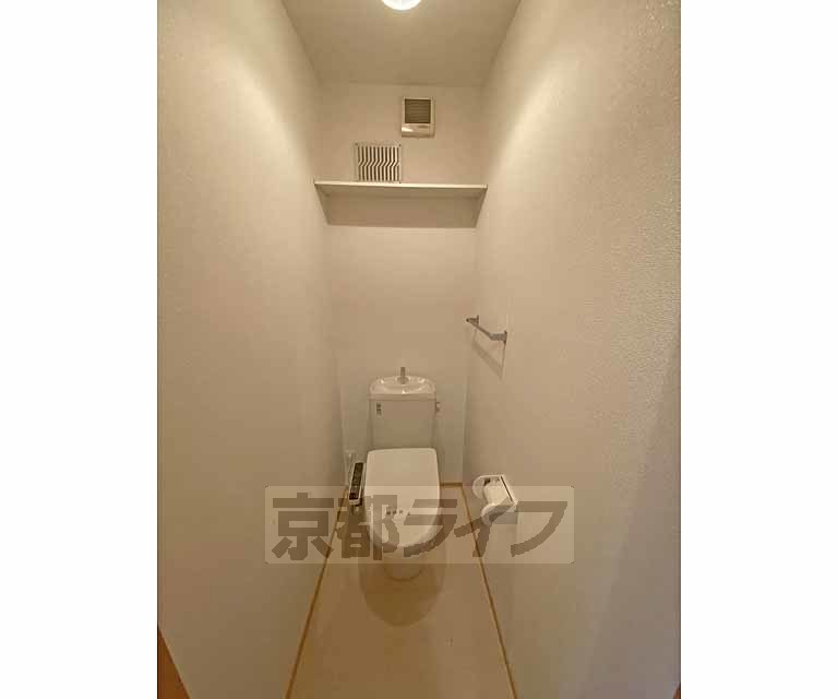 トイレ　洗浄機能付きトイレです。