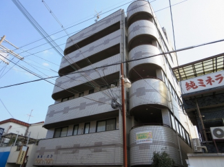 建物外観　レスターテII