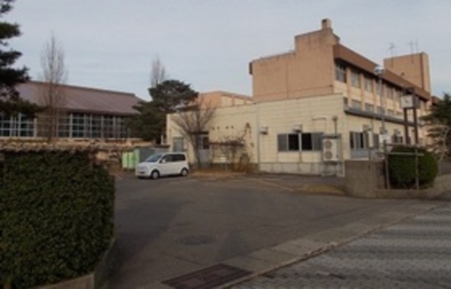 小学校　上越市立春日小学校（小学校）まで998m