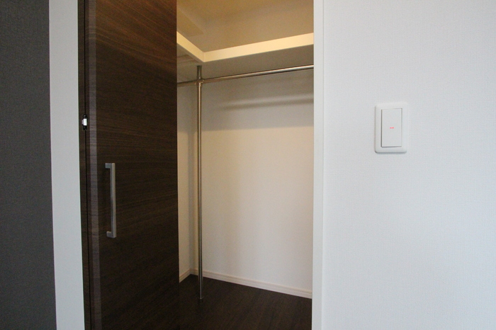 収納　ウォークインクローゼットで収納広々！