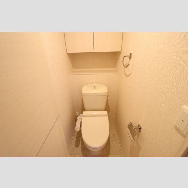 トイレ　清潔感のあるトイレです