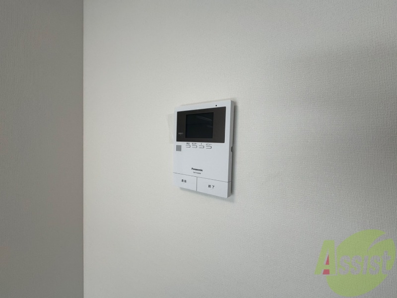 セキュリティ　ＴＶモニター付インターホンです。来客者の顔が見えるので安心！