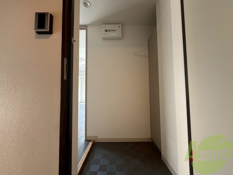 玄関　玄関の様子です。明るい印象ですね。気分もあがりそう。