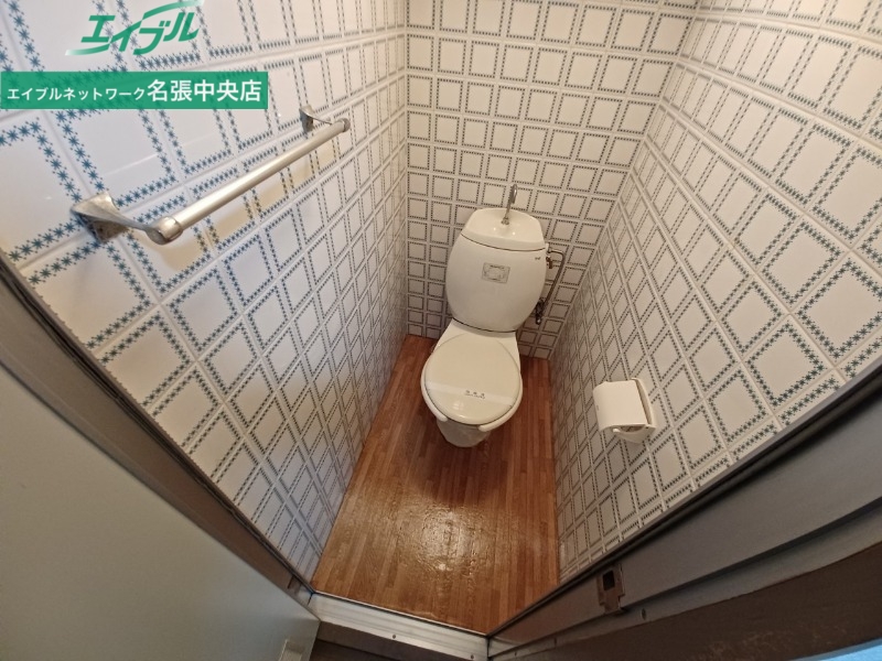 トイレ　別部屋参考写真です