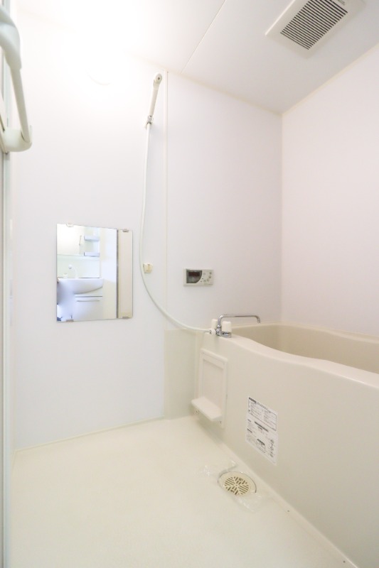 バス・シャワールーム　図面と現状に相違がある場合には現状を優先