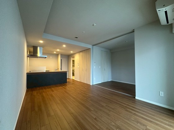 居室・リビング　※他号室の写真使用・現況優先