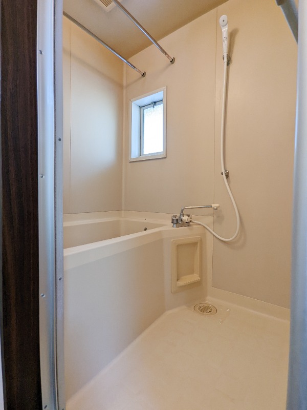 バス・シャワールーム　図面と現状に相違がある場合には現状を優先