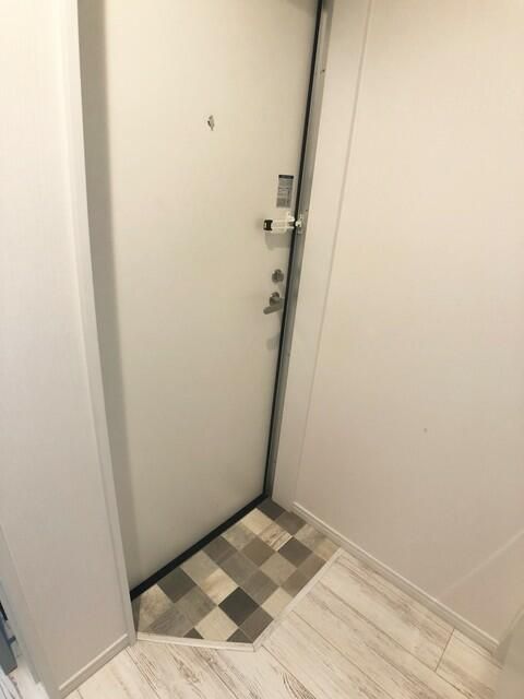 玄関　すっきりシンプルな玄関スペースです！