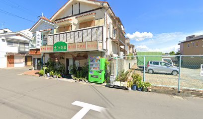 ドラックストア　ファースト薬店（ドラッグストア）まで469m