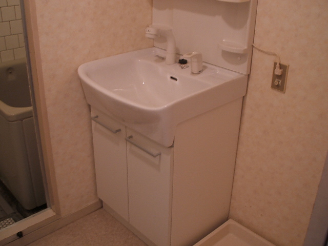 洗面設備　※別のお部屋の写真です。