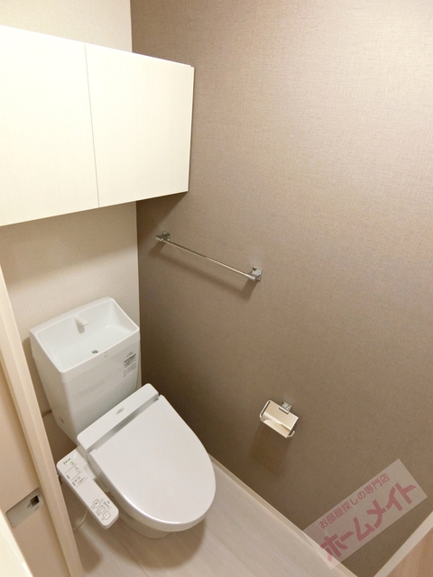 トイレ　温水洗浄便座付き♪