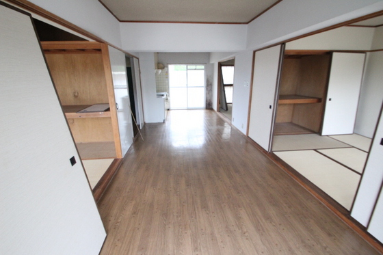 居室・リビング　※別部屋の写真です