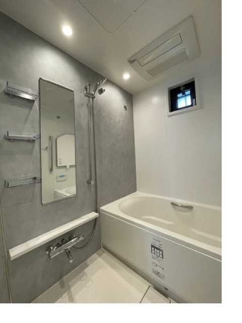 バス・シャワールーム　浴室乾燥機