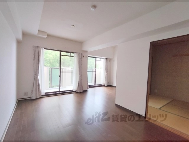 居室・リビング　リビング