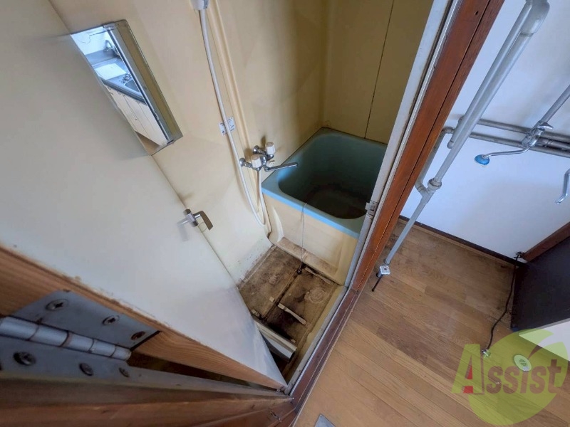 バス・シャワールーム　ユニットバスです。疲れを癒すのに欠かせませんね！