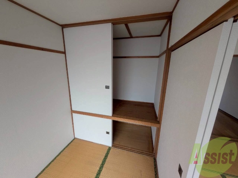 収納　こちらは収納です。物をしまう事ができますね！