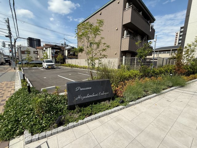 エントランス　詳細は、RISUMO江坂本店までお問合せください♪