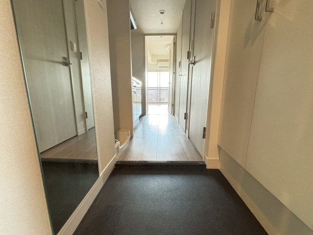 玄関　詳細は、RISUMO江坂本店までお問合せください♪