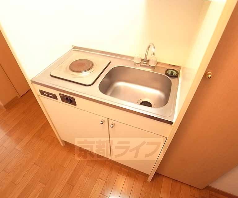 キッチン　コンパクトなキッチンです。