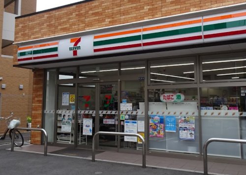 コンビニ　セブンイレブン 大田区東雪谷1丁目店（コンビニ）まで384m