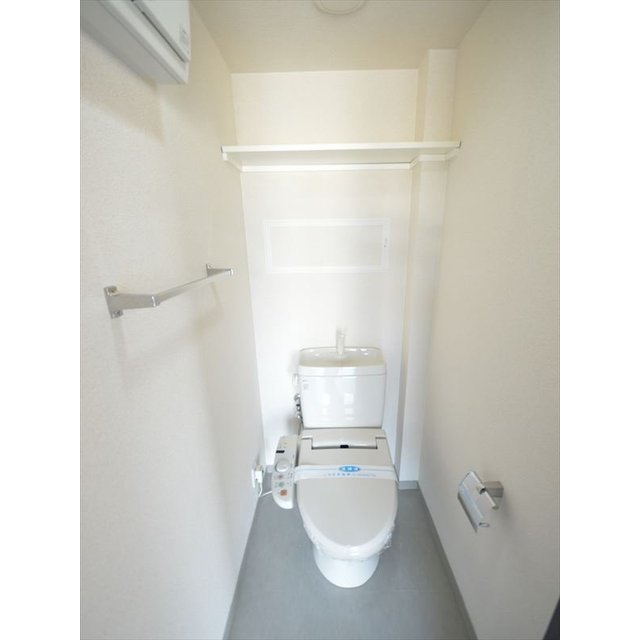 トイレ　コンパクトで使いやすいトイレです