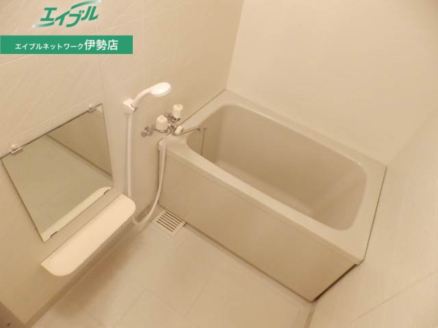 バス・シャワールーム　同タイプ部屋写真です。