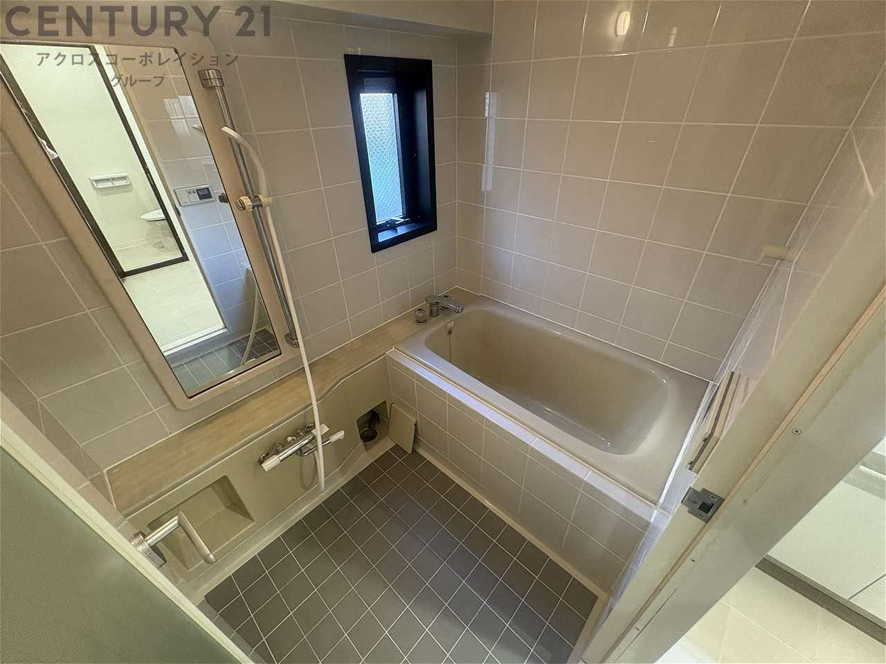 バス・シャワールーム　温度調整のしやすいサーモスタッドタイプ