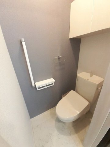 トイレ　落ち着いたトイレです