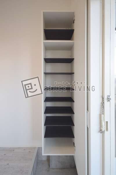 玄関　ピース・クラージB