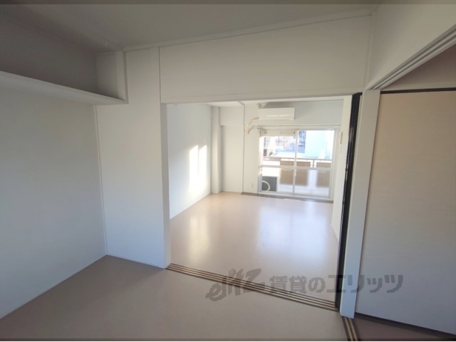 居室・リビング　洋室