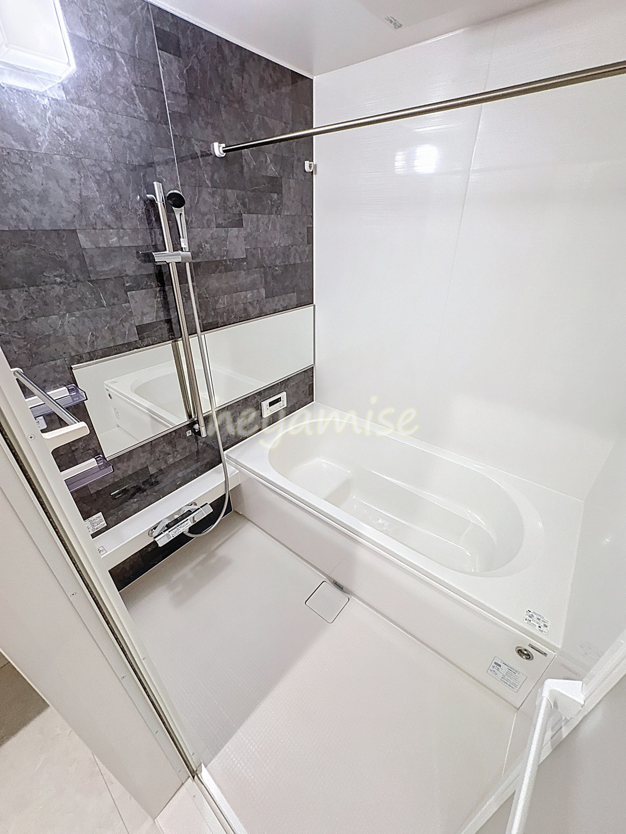 バス・シャワールーム　写真は別号室