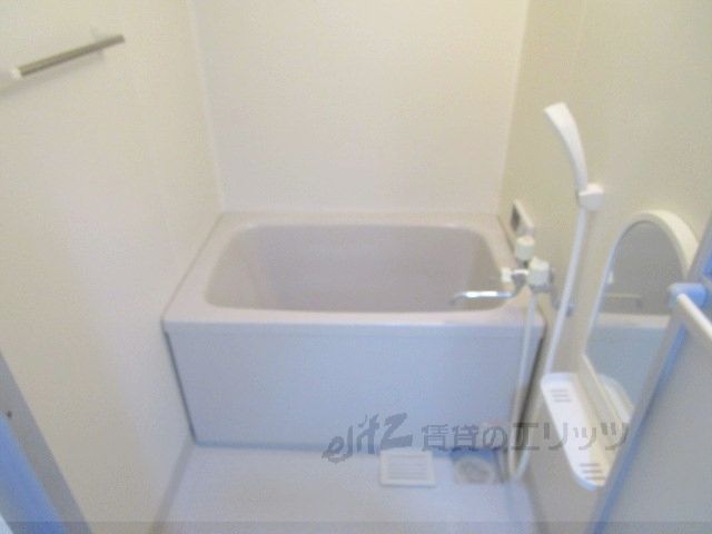 バス・シャワールーム　風呂