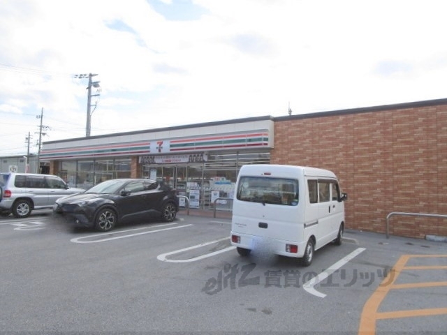 コンビニ　セブンイレブン長浜馬車道通り店（コンビニ）まで500m