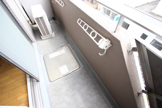バルコニー　※別号室の写真です