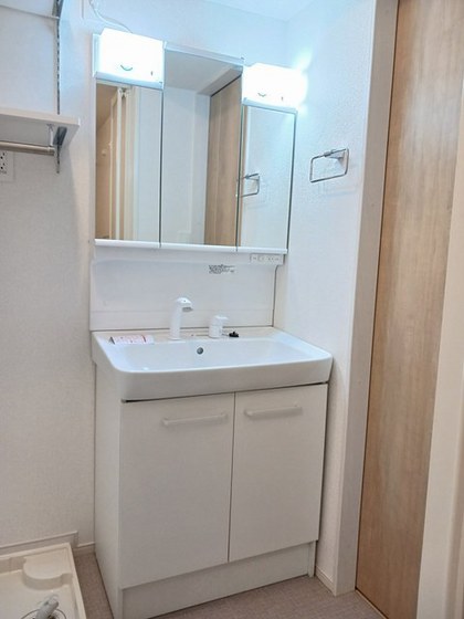 洗面設備　※別部屋の写真です