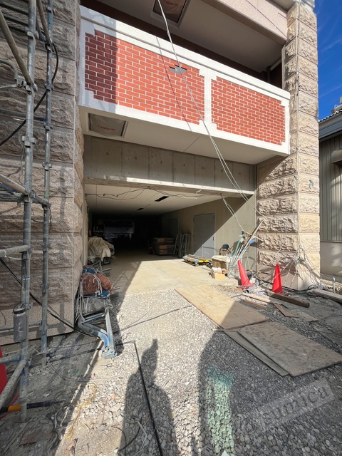 エントランス　オートロックで部外者はシャットアウト♪♪