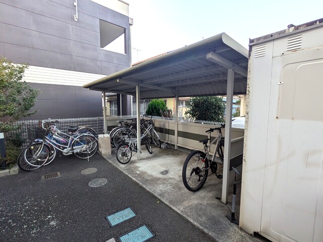 その他共有部分　☆屋根付き駐輪場☆