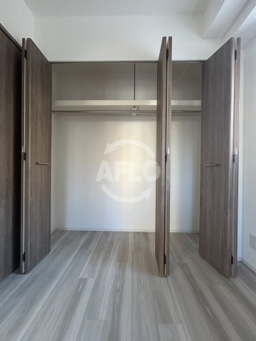 収納　ルフォンプログレ南森町　クローゼット