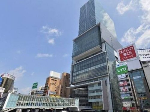 ショッピングセンター　渋谷ヒカリエ ShinQs（ショッピングセンター）まで542m