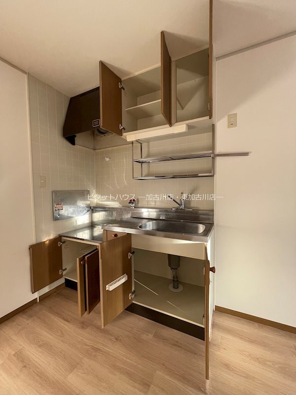 キッチン　写真は別室