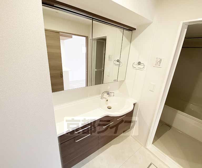 洗面設備　独立洗面台