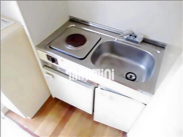 キッチン　同物件別部屋の参考写真です。