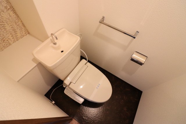 トイレ　トイレもきれいです