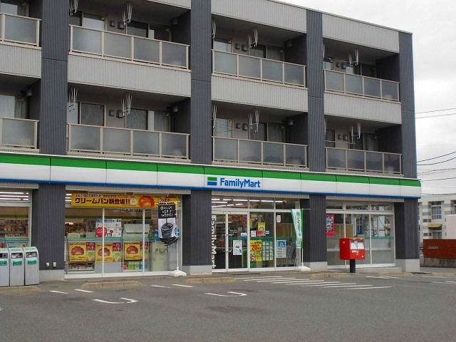 コンビニ　ファミリーマート いわき北白土（コンビニ）まで140m