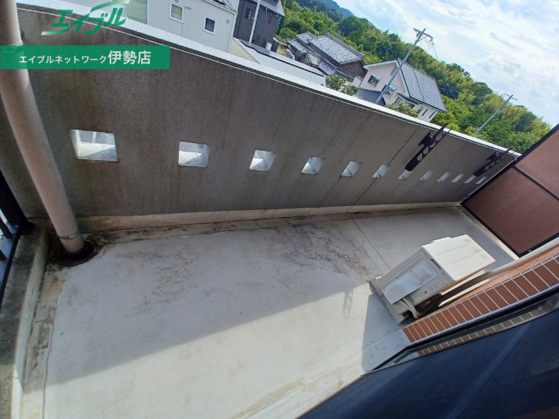 バルコニー　同物件別部屋のお写真です。