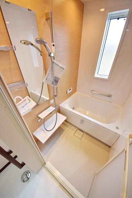 バス・シャワールーム　★新築戸建賃貸！駐車場２台付き★