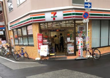 コンビニ　セブンイレブン 大阪日本橋西1丁目店（コンビニ）まで167m