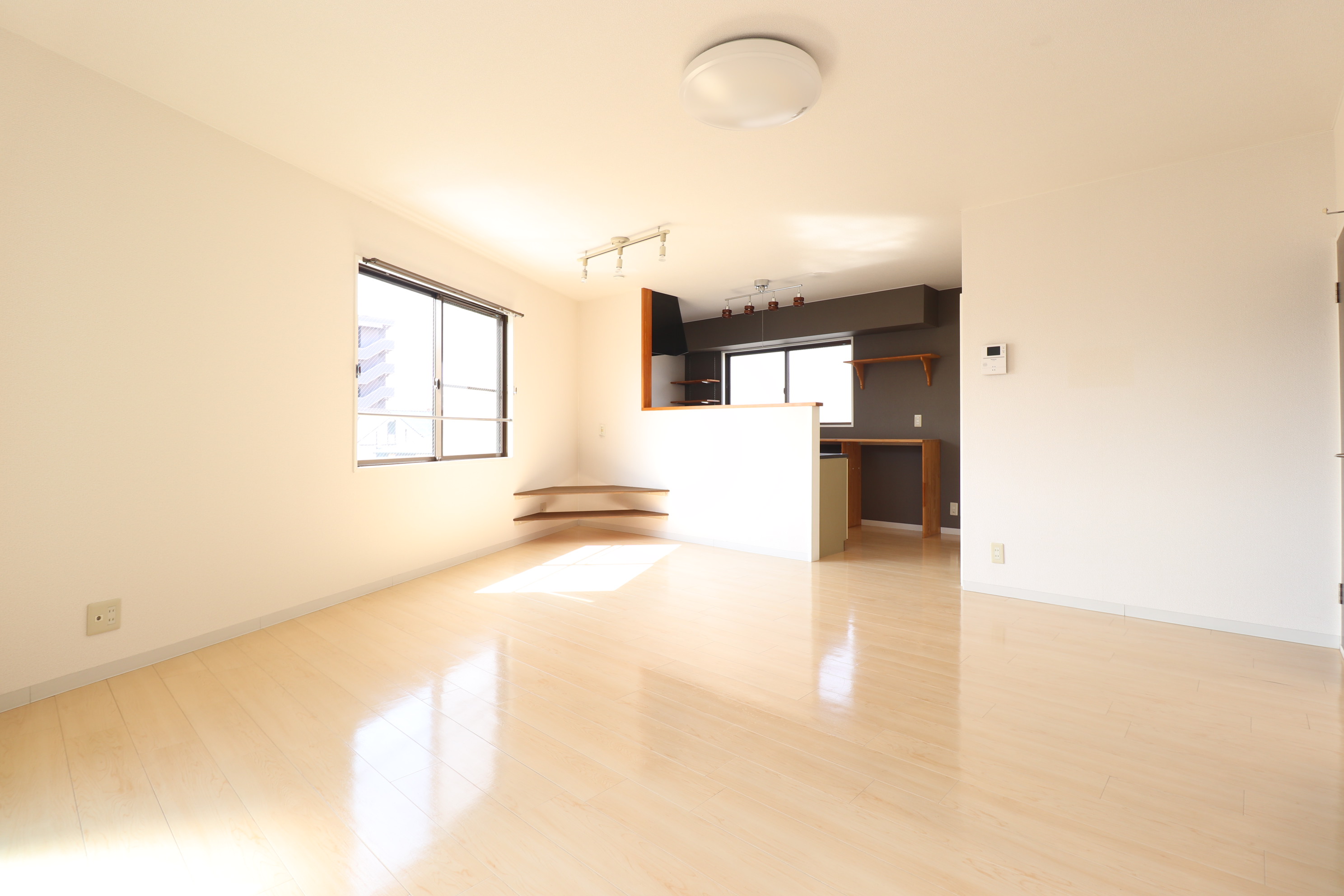 居室・リビング　広々と快適に過ごしていただけるお部屋です♪