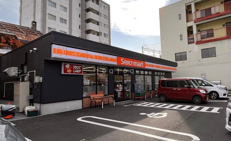 コンビニ　セイコーマート入船1丁目店（コンビニ）まで130m