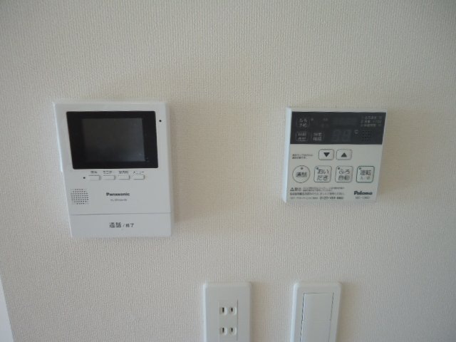 セキュリティ　※同建物の別のお部屋の写真です。